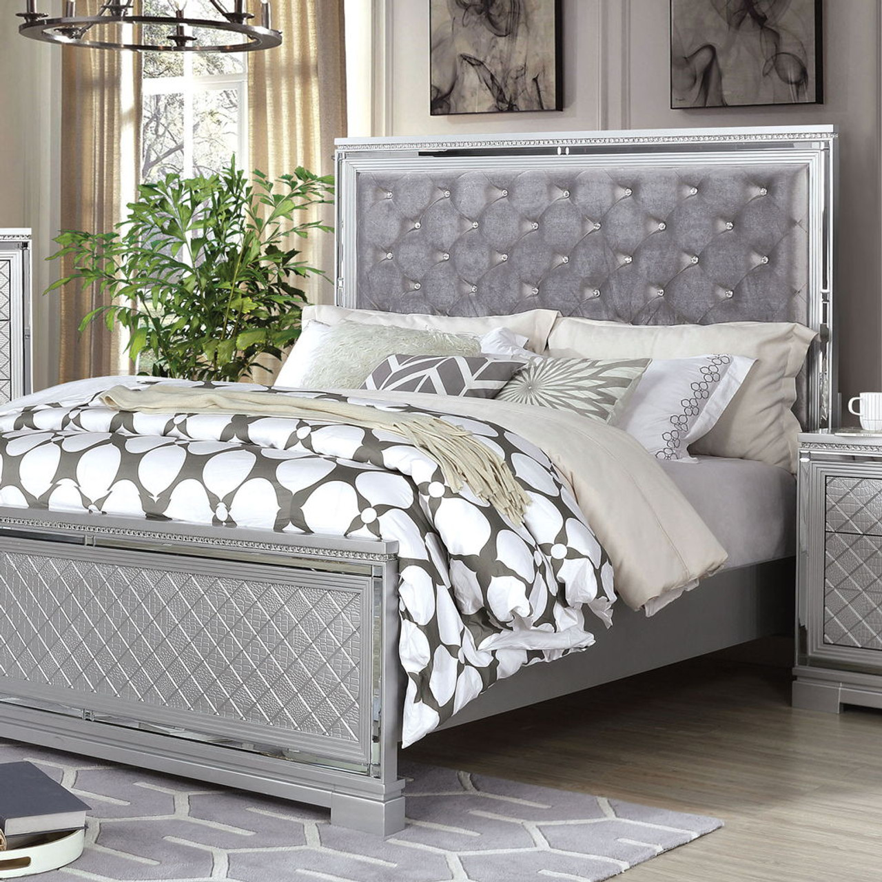 Belleterre – California King Bed – Silver