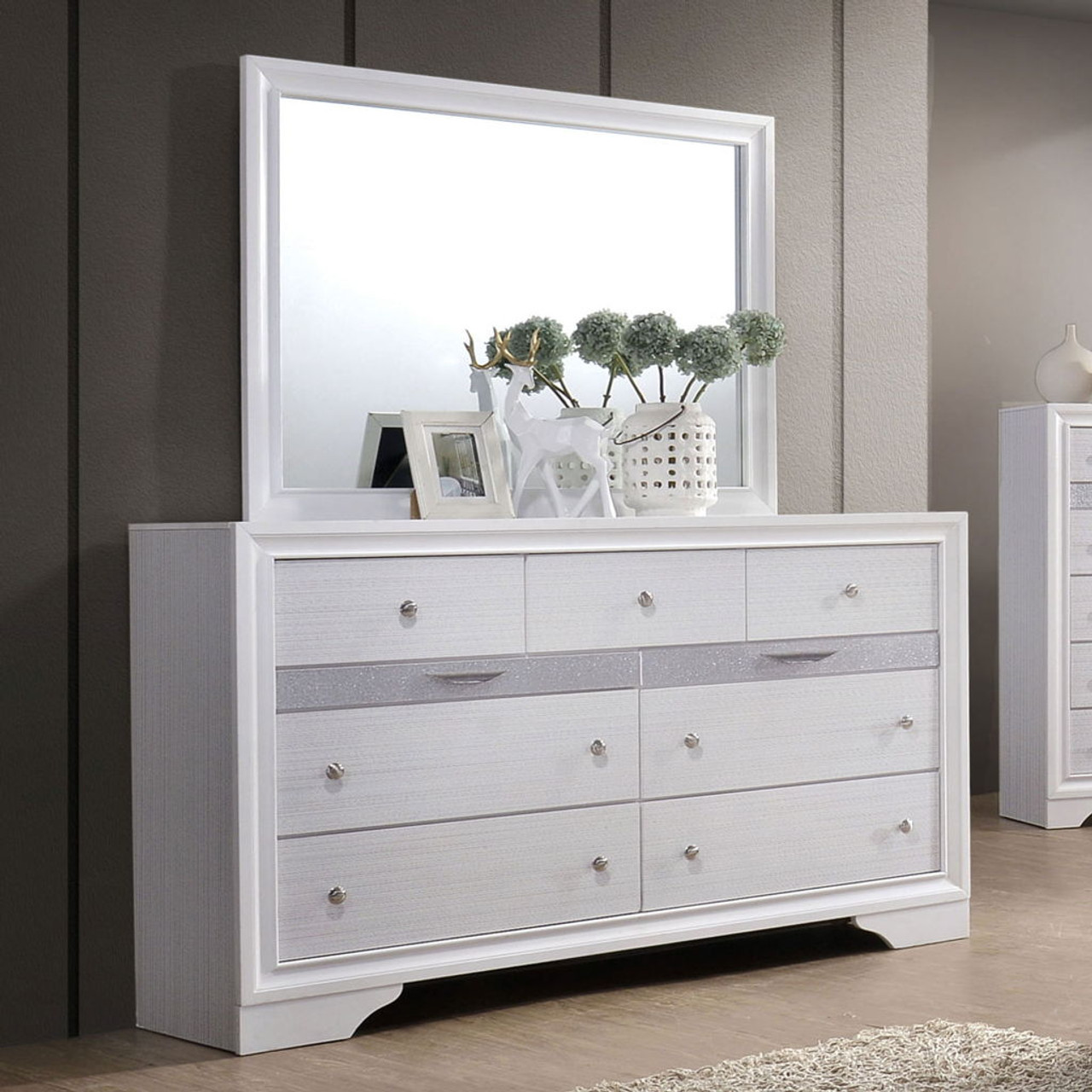 Chrissy – Dresser – White