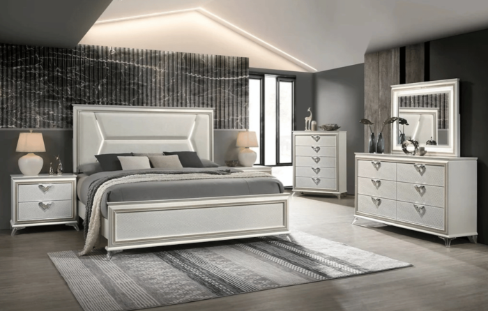 Chiara King Bedroom Set (B6500)