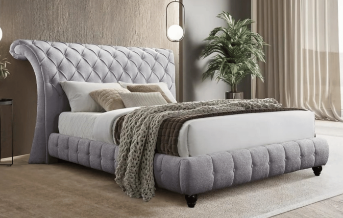 Everly Grey Platform Queen Bed (B8561)