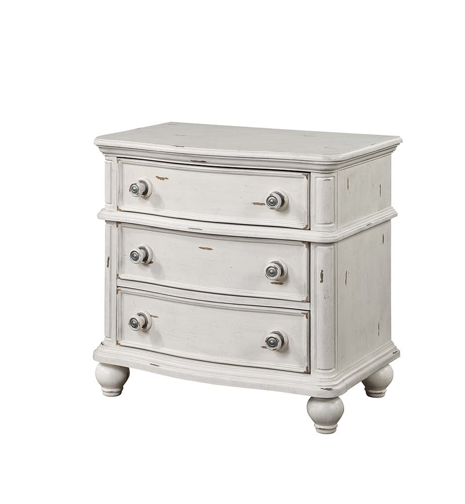 Jaqueline 3 Drawers Nightstand