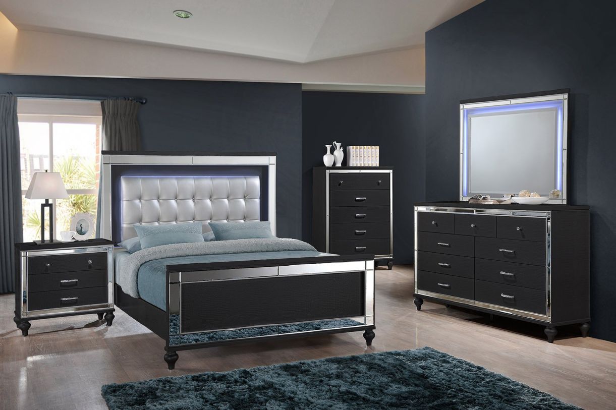 Emma Mason Signature Kali 4-Piece Lighted Panel Bedroom Set in Black