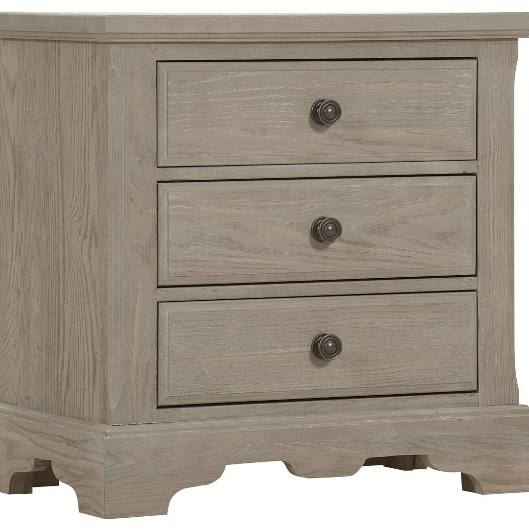 Vaughan-Bassett Heritage – 3-Drawers Nightstand – Greystone