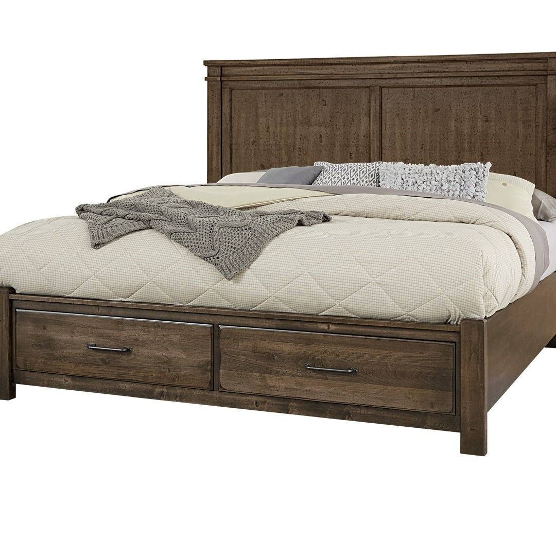 Vaughan-Bassett Cool Rustic – California King Mansion Bed Wih Storage Footboard – Mink