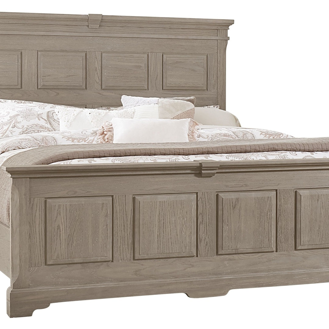 Vaughan-Bassett Heritage – Queen Mansion Bed – Greystone