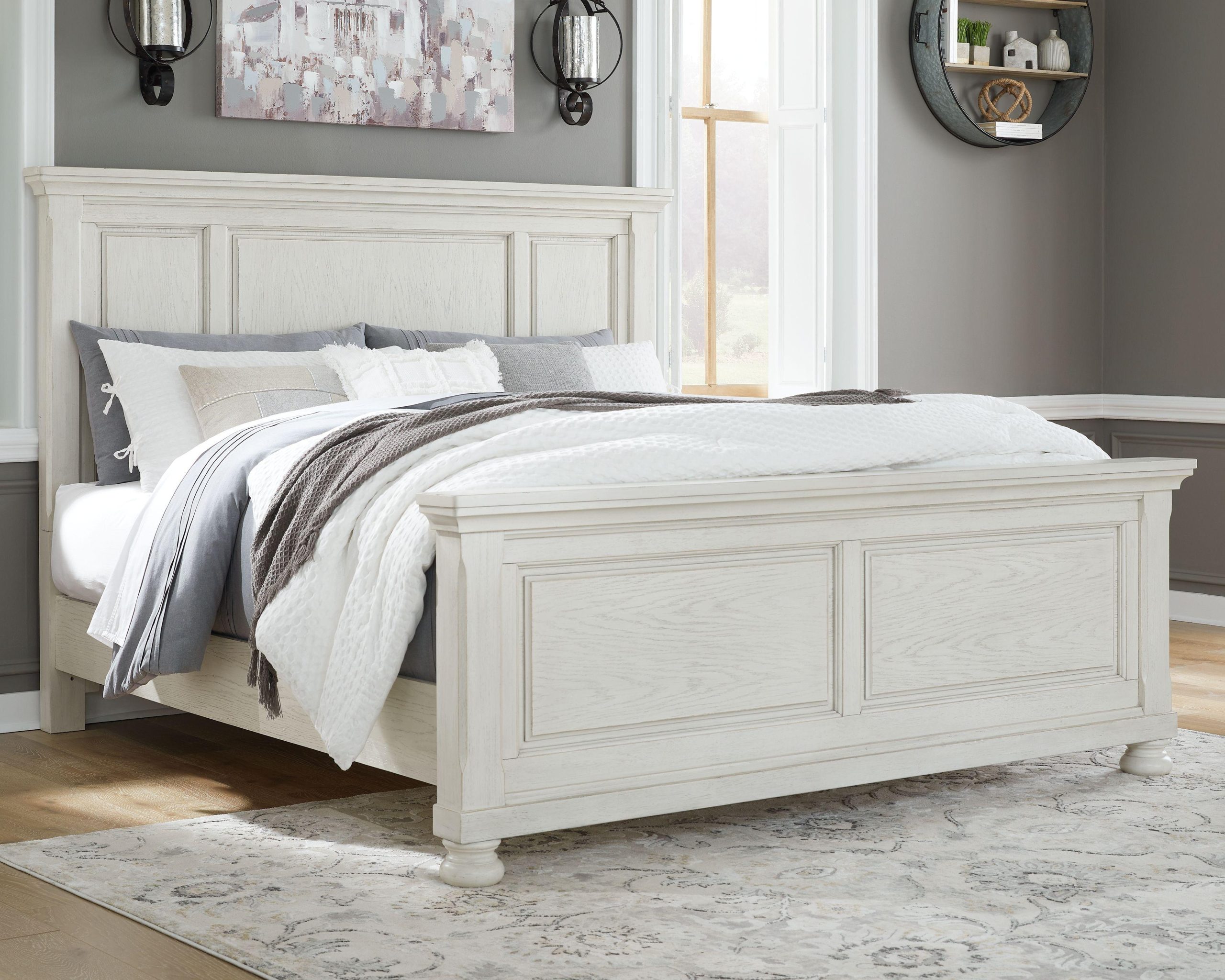 Ashley Robbinsdale – Antique White – Queen Panel Bed